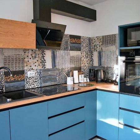 Stunning New Apartment In Centre Of Buzet Exterior photo